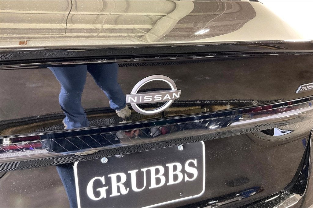 2027 Nissan Sentra SR Midnight Edition