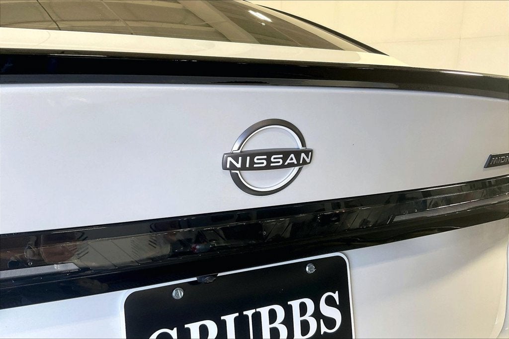 2027 Nissan Sentra SR Midnight Edition