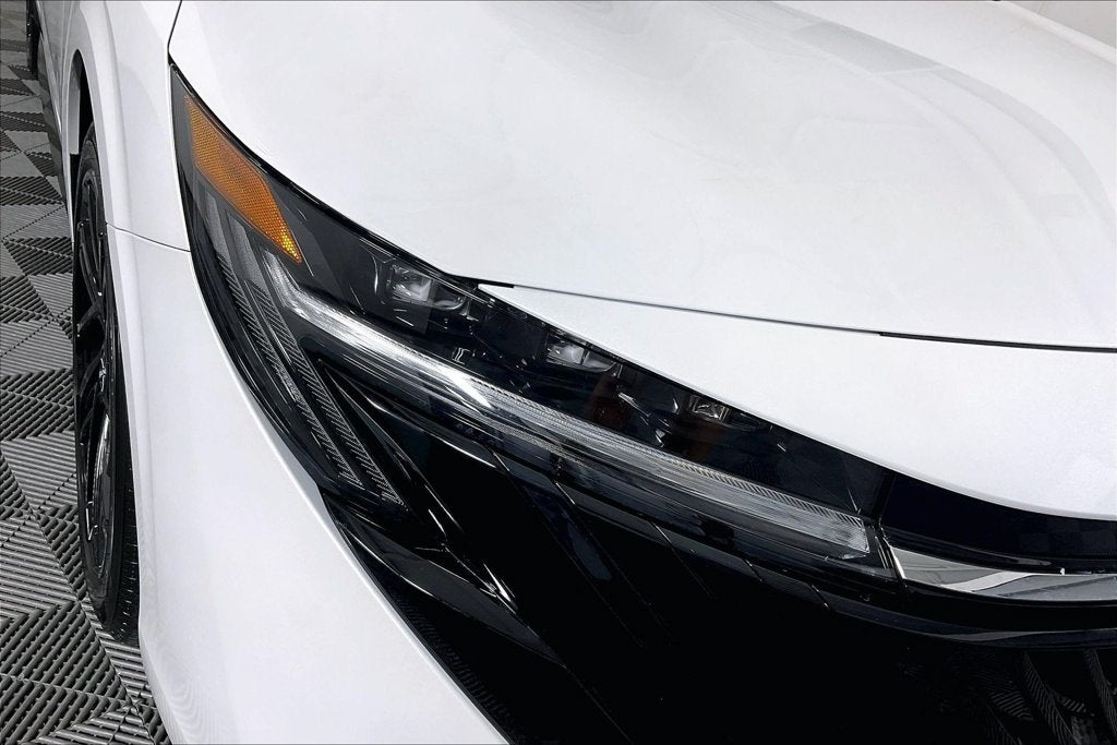 2027 Nissan Sentra SR Midnight Edition