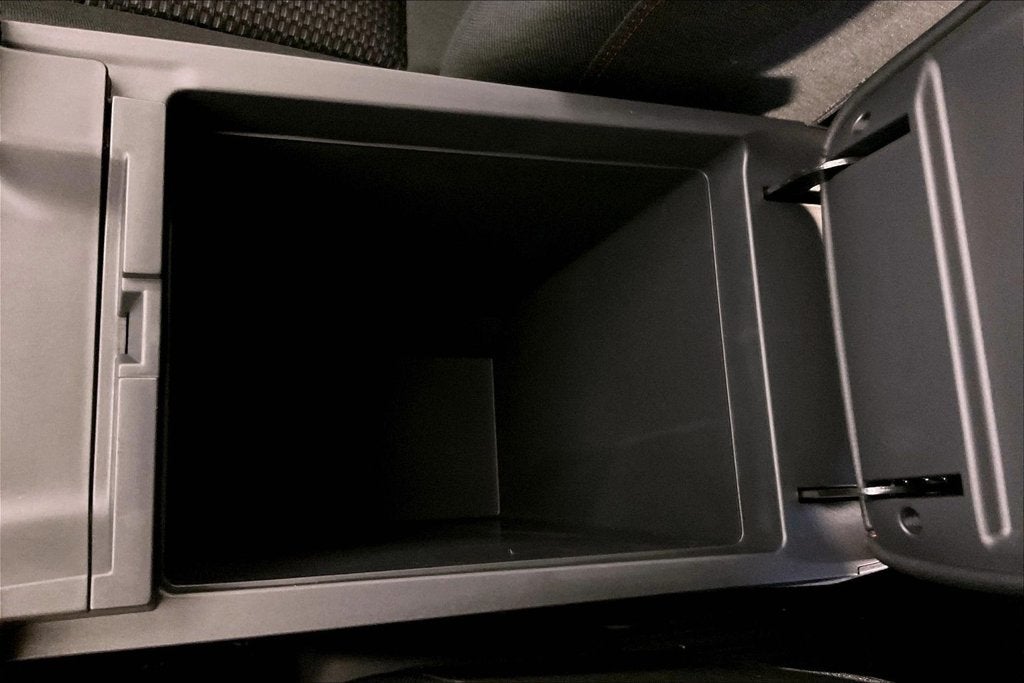 2027 Nissan Sentra SR Midnight Edition