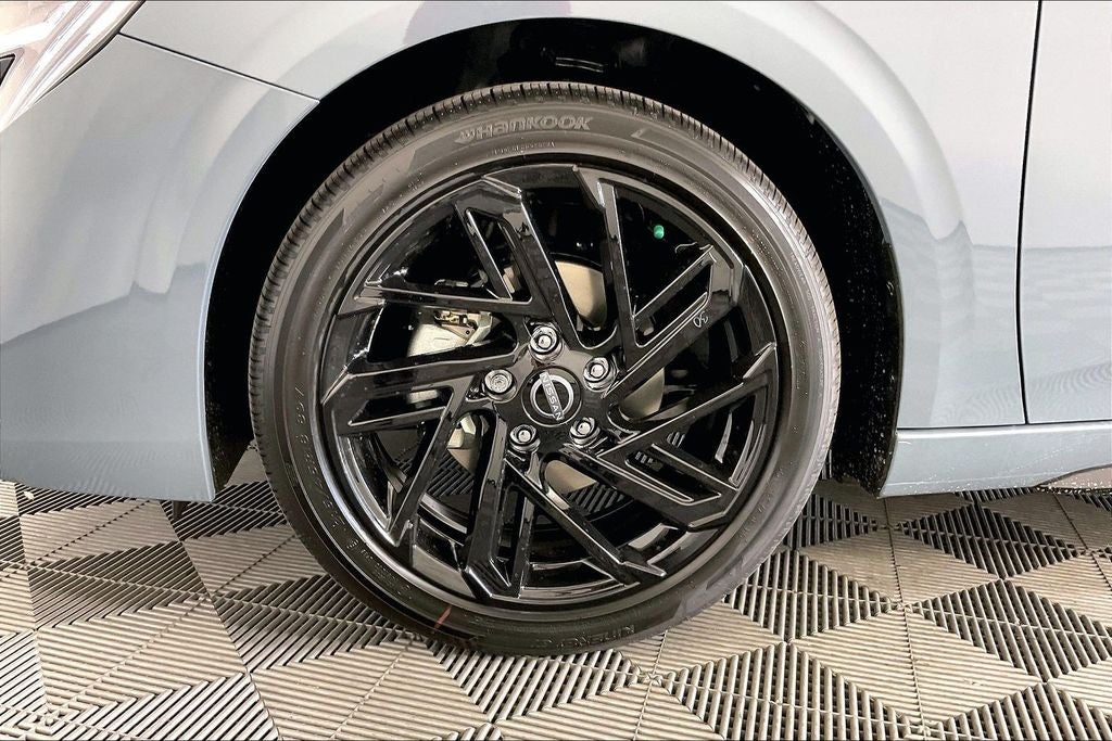 2027 Nissan Sentra SR Midnight Edition