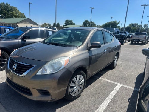 2013 Nissan Versa 1.6 SV