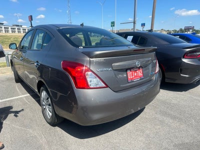 2013 Nissan Versa 1.6 SV