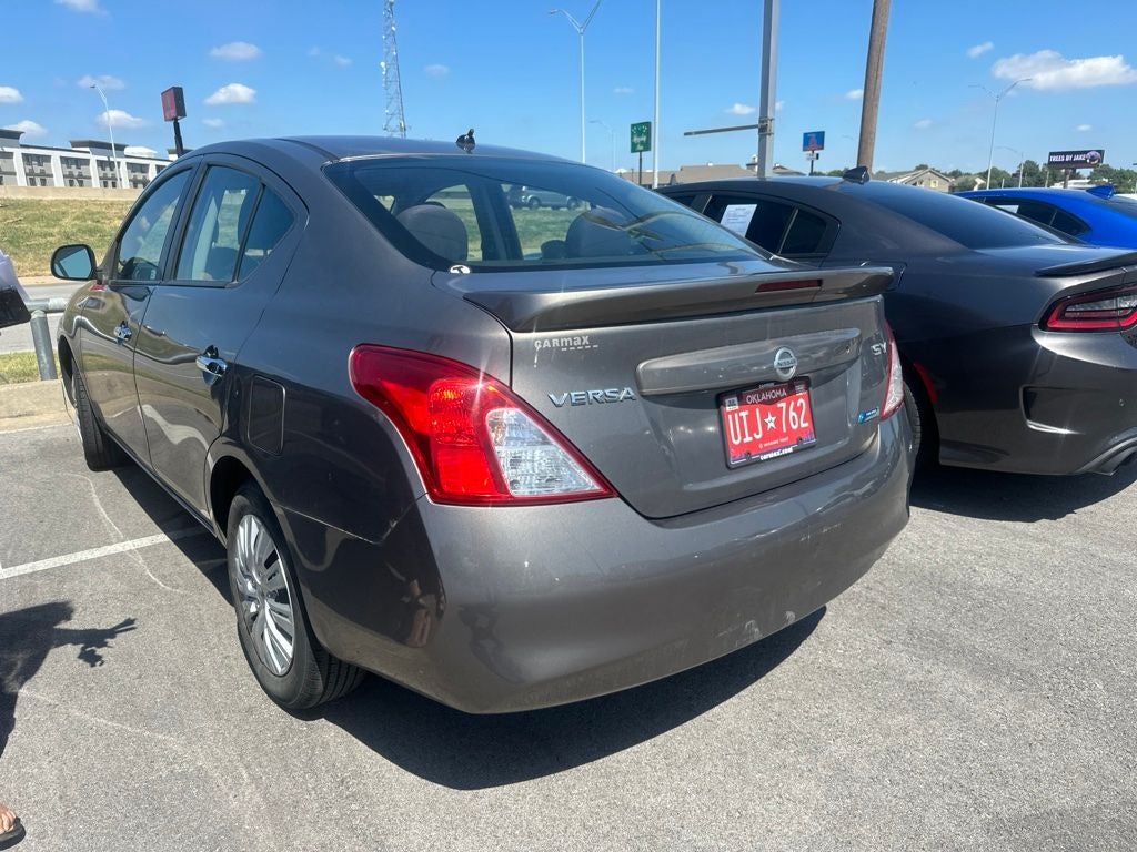 2013 Nissan Versa 1.6 SV