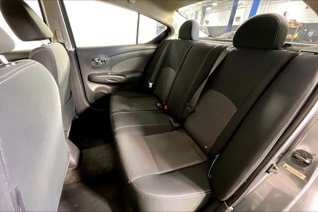 2016 Nissan Versa 1.6 SV