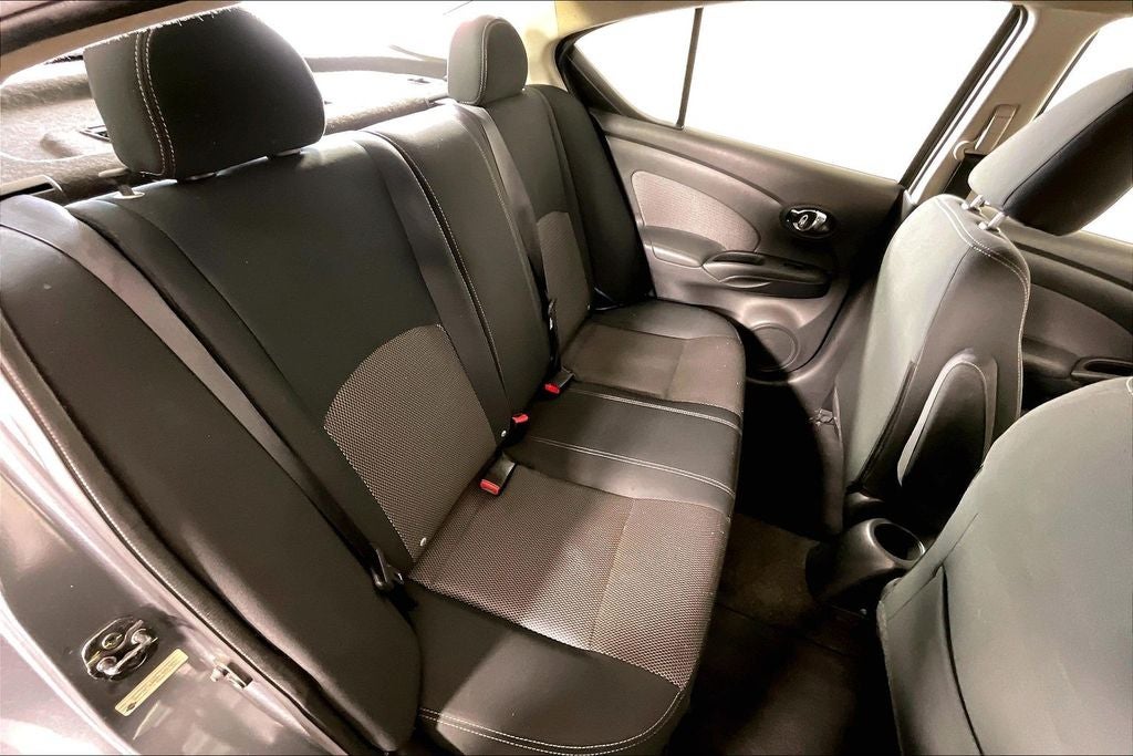 2016 Nissan Versa 1.6 SV