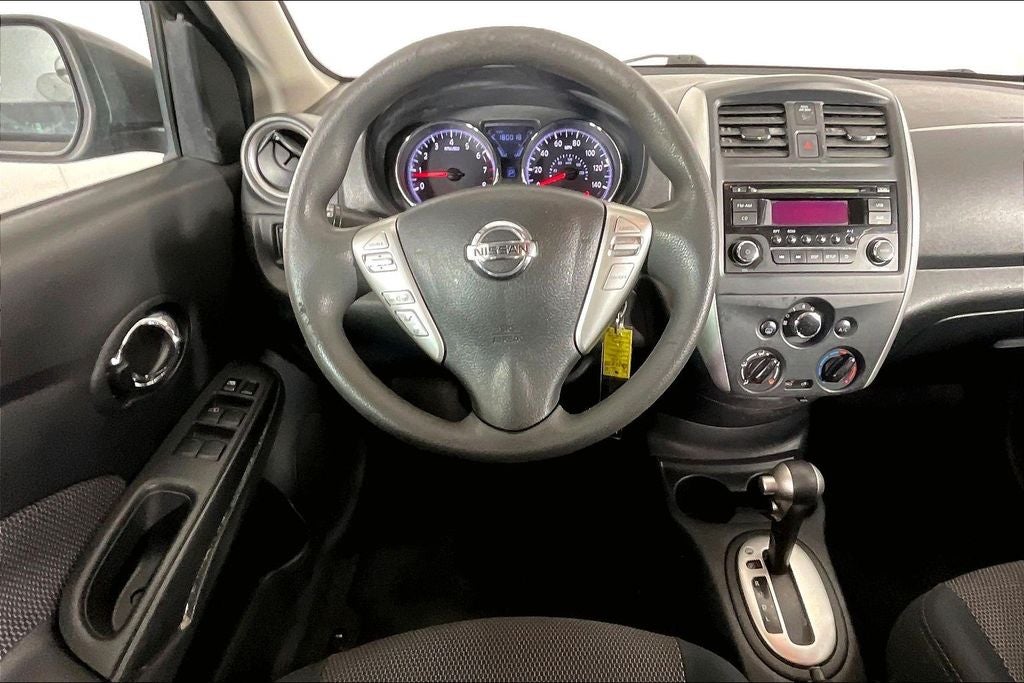 2016 Nissan Versa 1.6 SV
