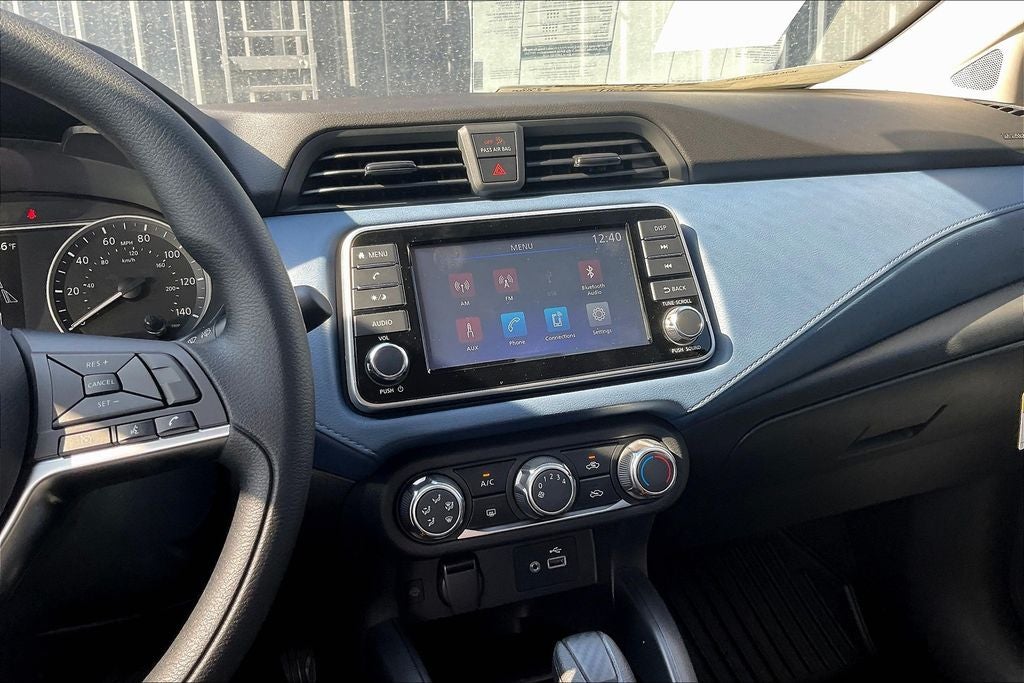 2025 Nissan Versa SV