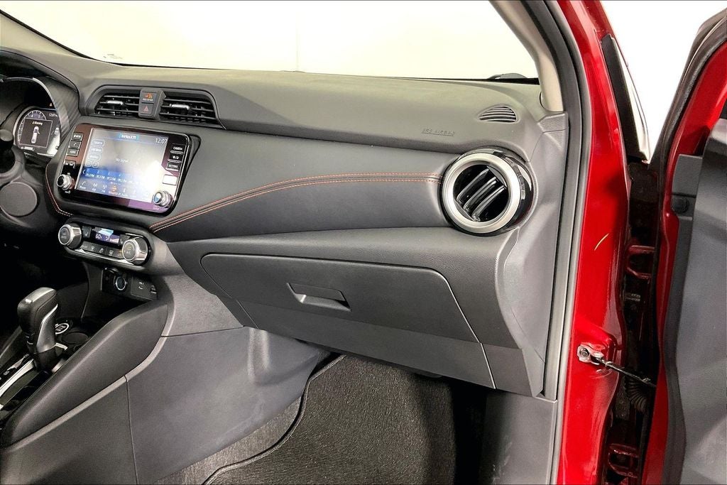 2025 Nissan Versa SR