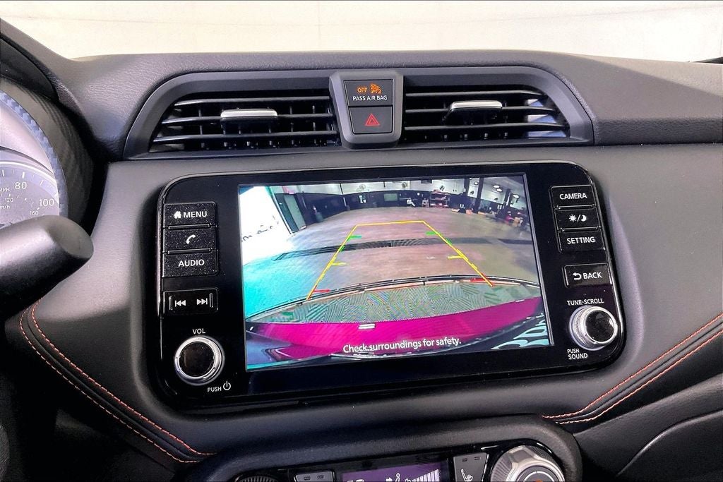 2025 Nissan Versa SR