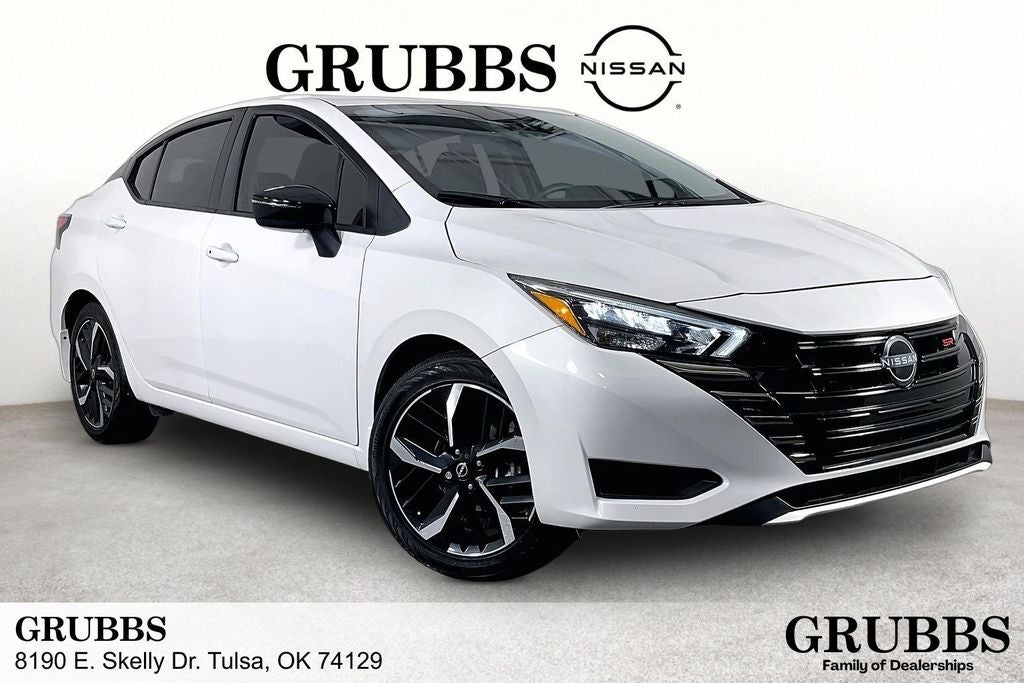 2025 Nissan Versa 1.6 SR