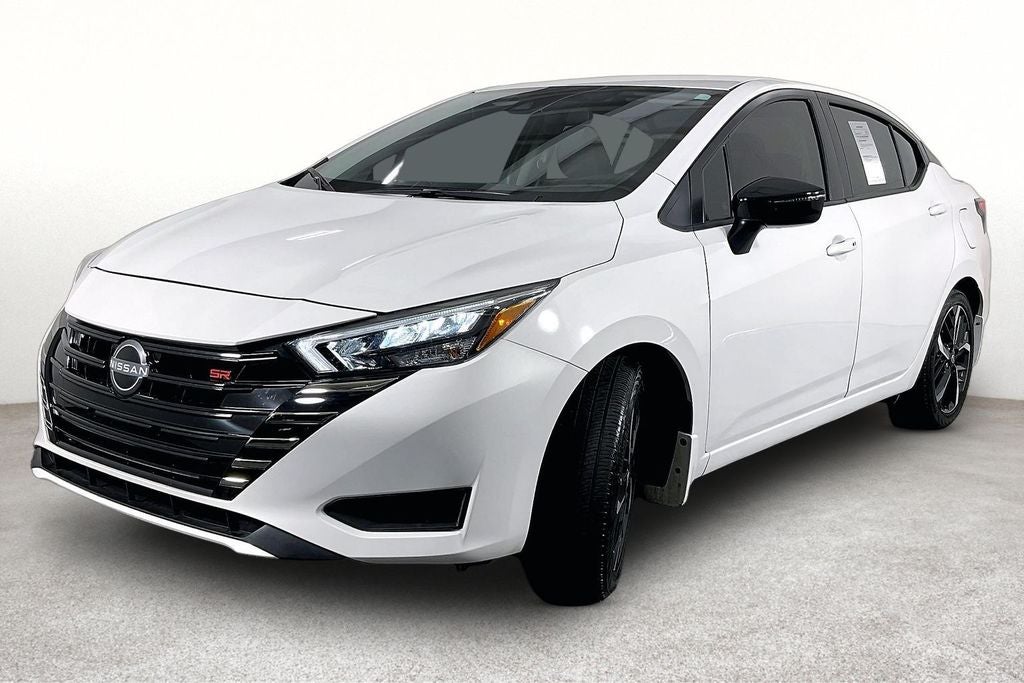 2025 Nissan Versa 1.6 SR