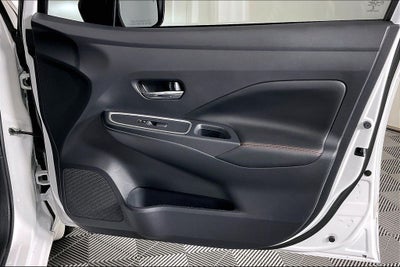 2025 Nissan Versa 1.6 SR