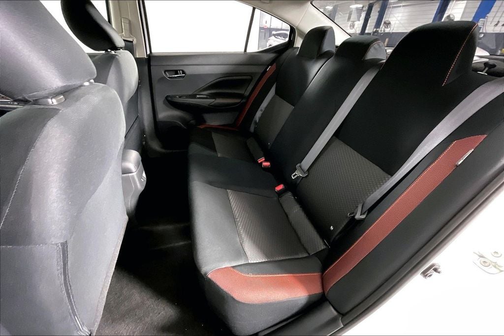 2025 Nissan Versa 1.6 SR