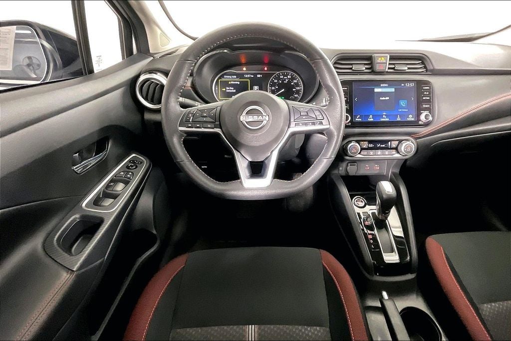 2025 Nissan Versa 1.6 SR