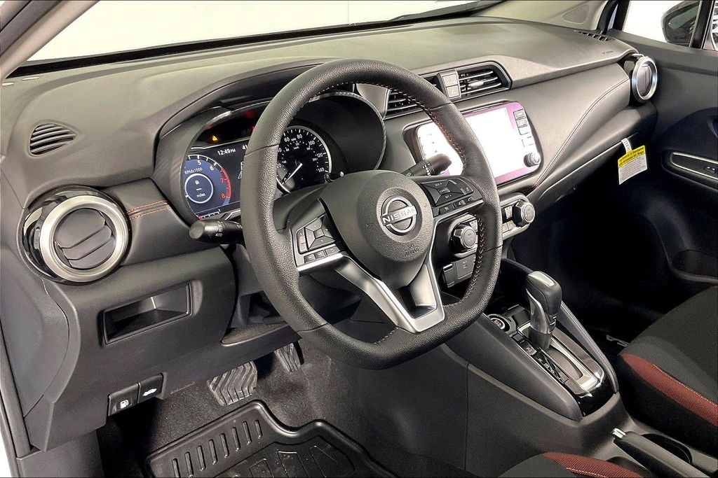 2025 Nissan Versa SR