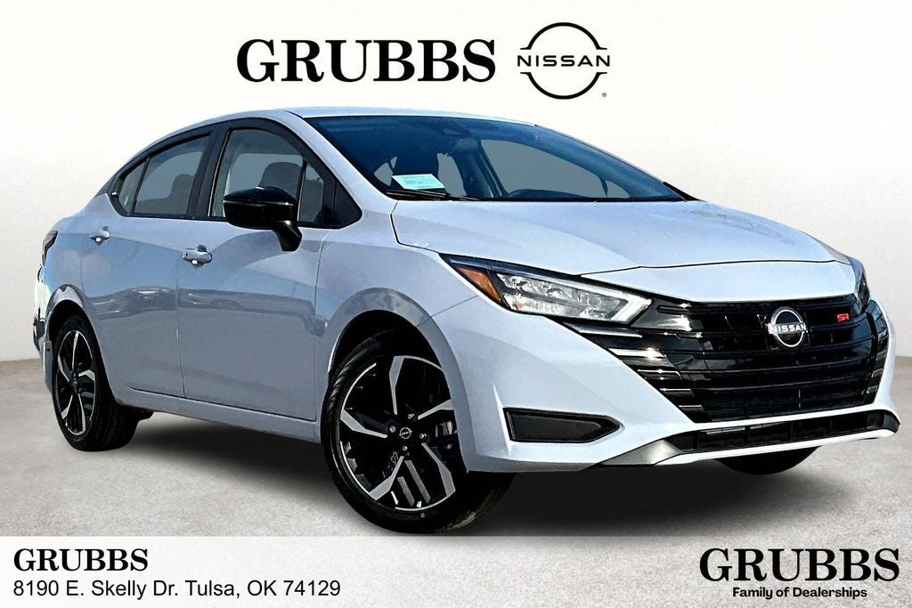 2025 Nissan Versa SR