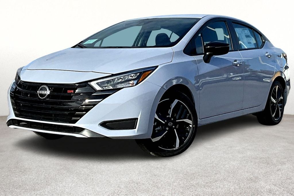 2025 Nissan Versa SR