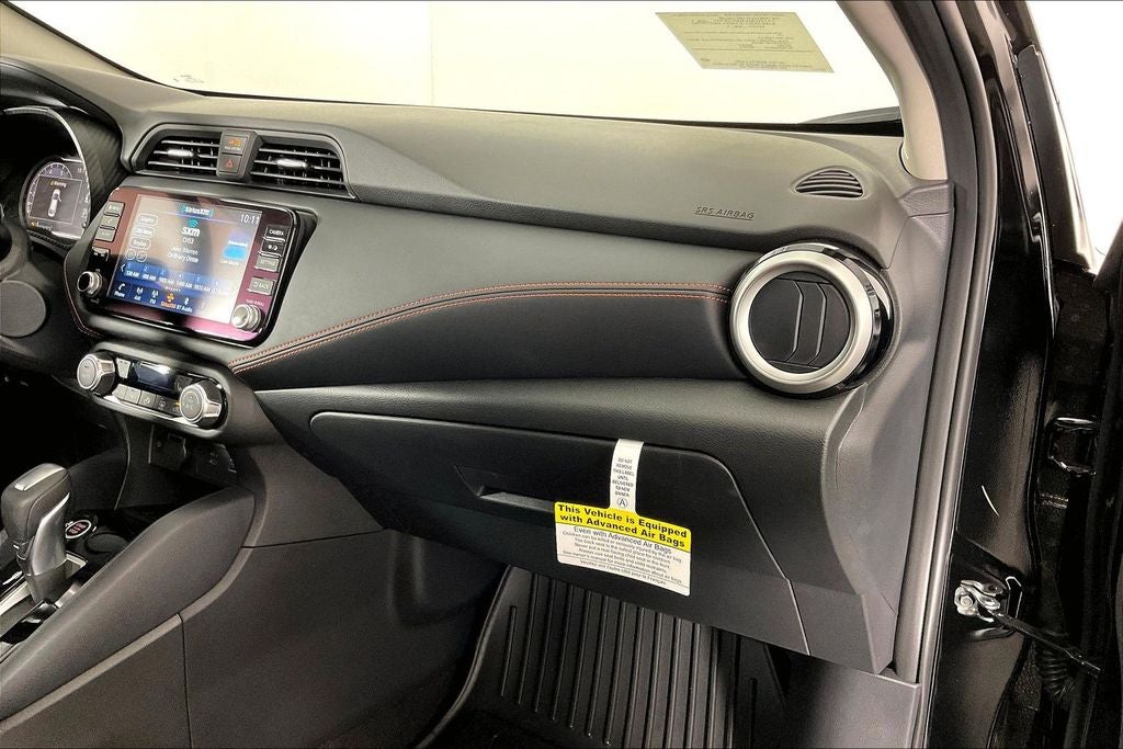 2025 Nissan Versa SR