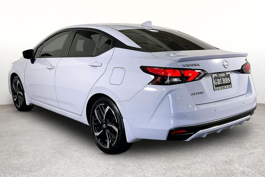 2025 Nissan Versa 1.6 SR