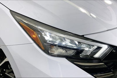 2025 Nissan Versa 1.6 SR