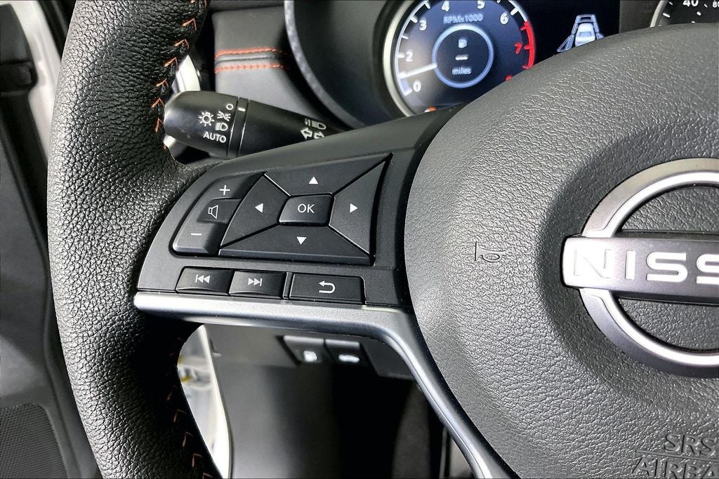 2025 Nissan Versa SR