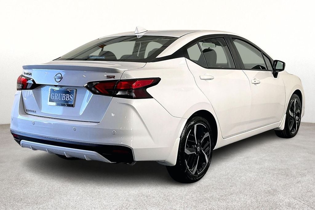 2025 Nissan Versa SR