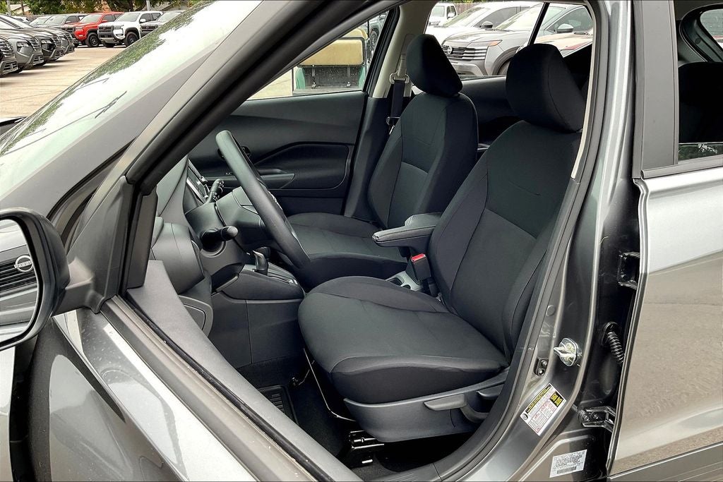 2025 Nissan Kicks Play S