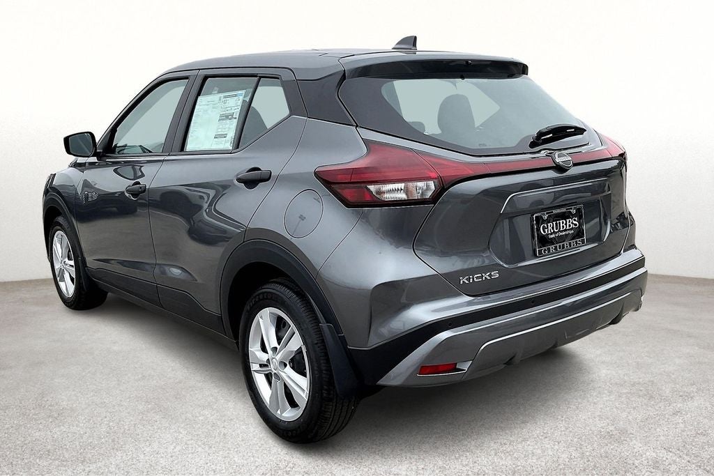 2025 Nissan Kicks Play S