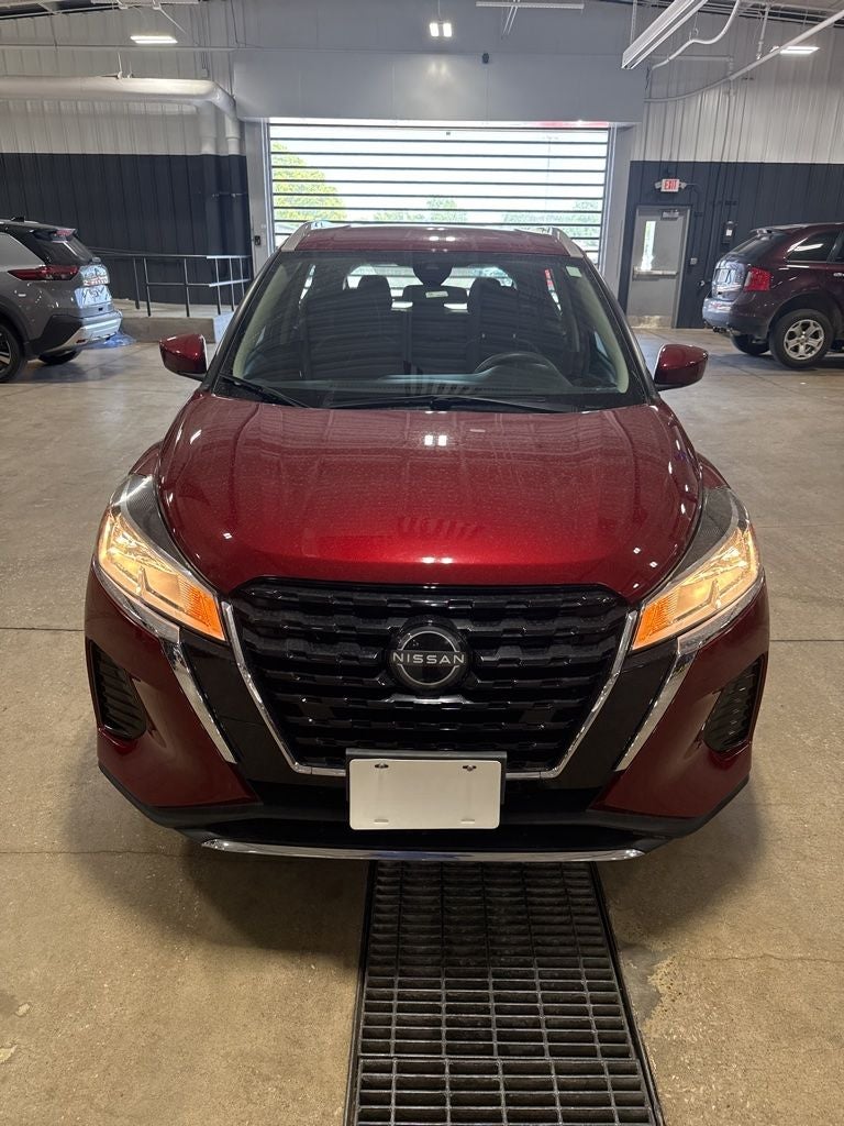 2022 Nissan Kicks SV