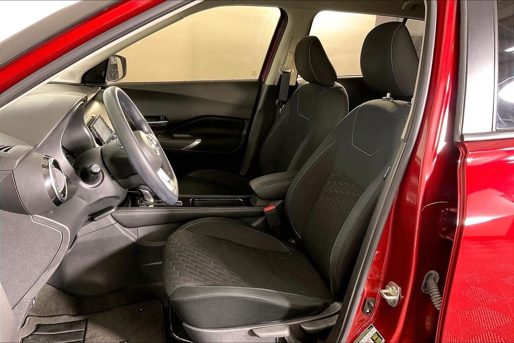 2022 Nissan Kicks SV