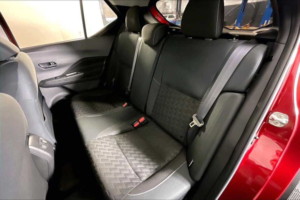 2022 Nissan Kicks SV