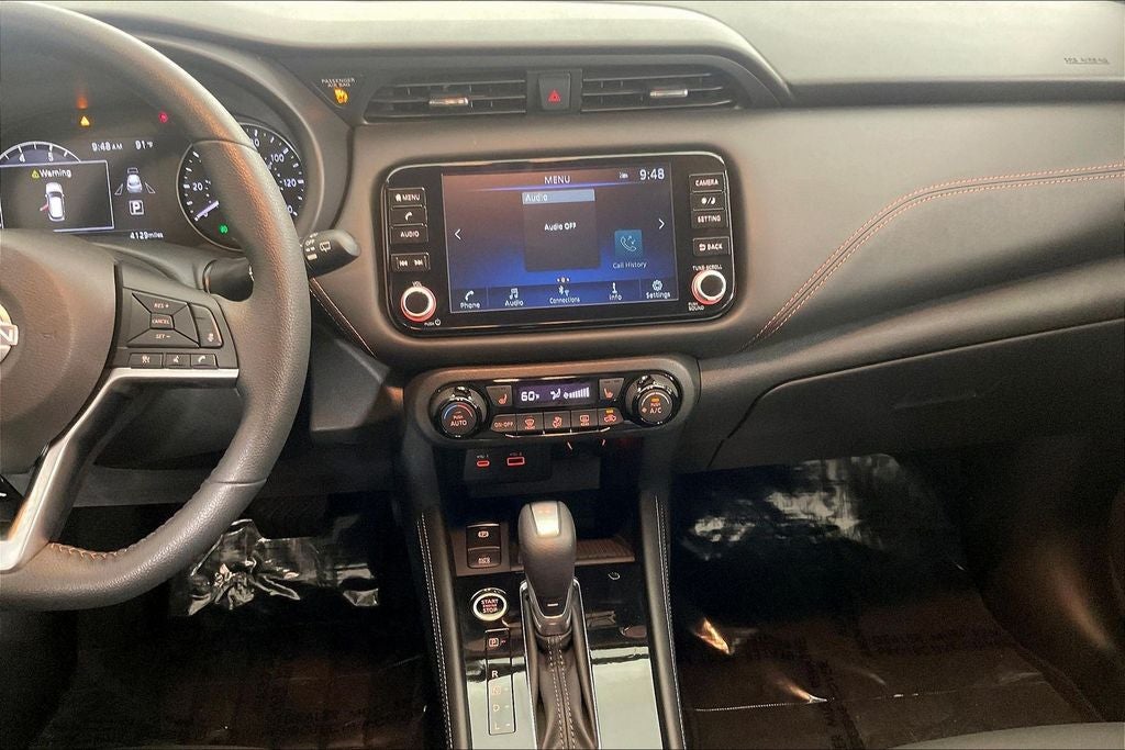2024 Nissan Kicks SR