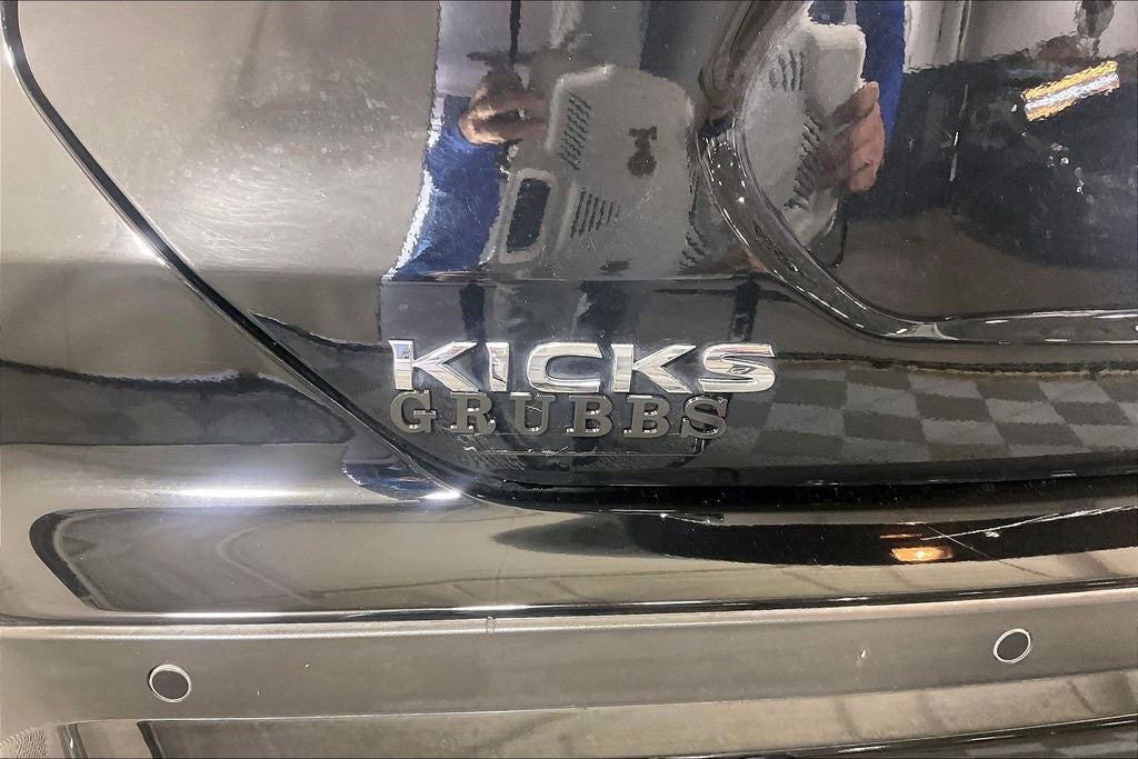 2024 Nissan Kicks SR