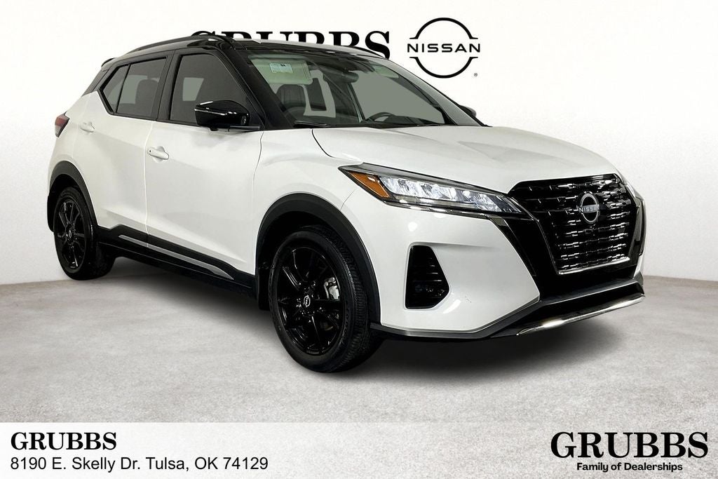 2023 Nissan Kicks SR