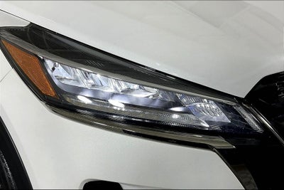 2023 Nissan Kicks SR