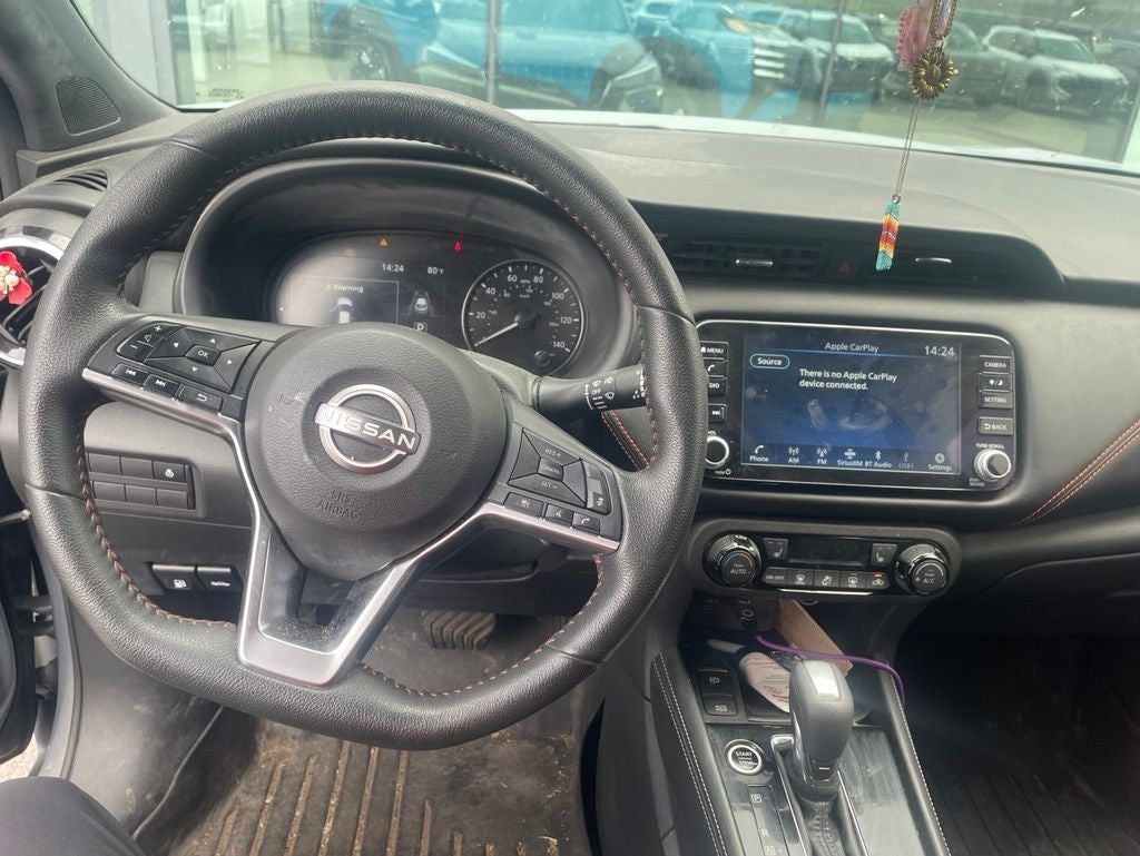 2023 Nissan Kicks SR