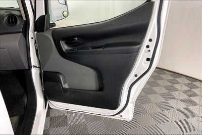 2017 Nissan NV200 SV