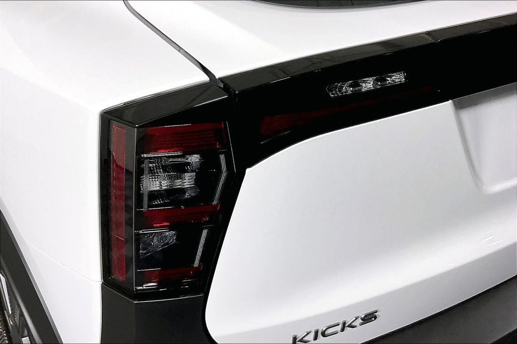 2026 Nissan Kicks S