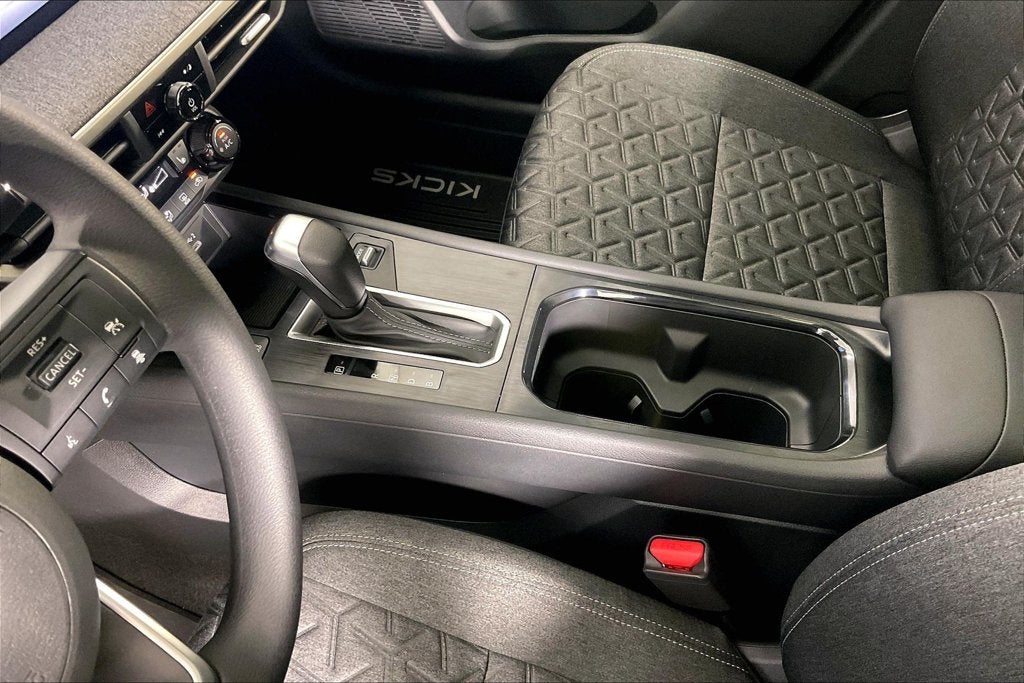 2027 Nissan Kicks SV