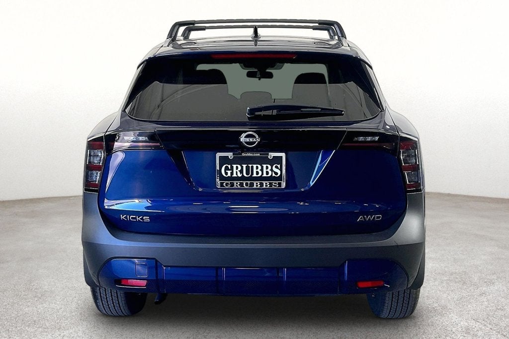 2027 Nissan Kicks SV