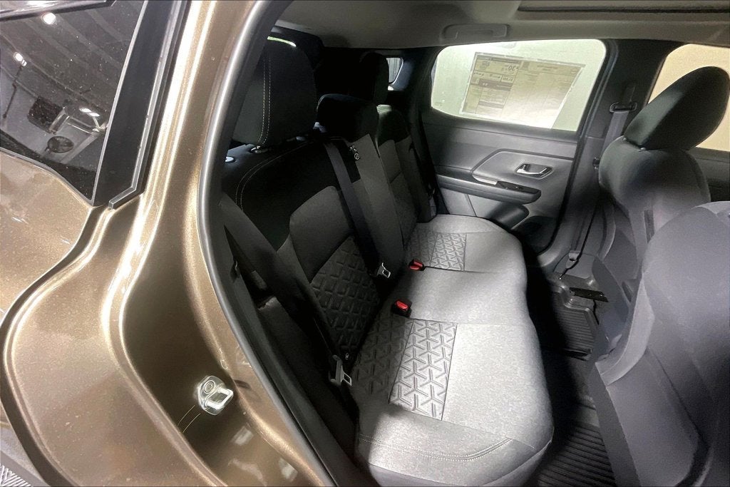 2027 Nissan Kicks SV