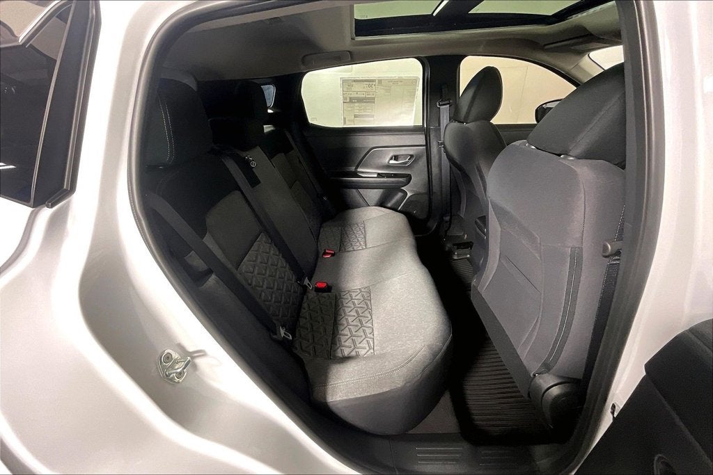 2027 Nissan Kicks SV