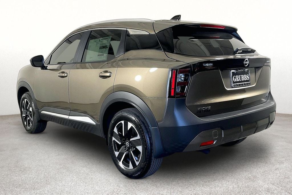 2027 Nissan Kicks SV
