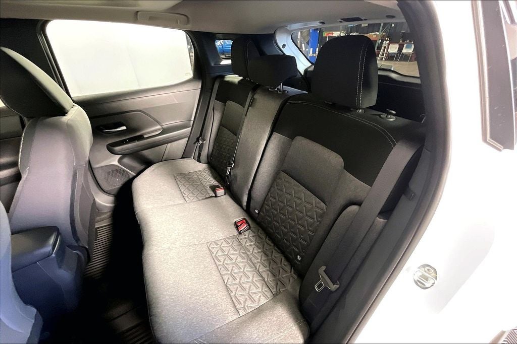 2027 Nissan Kicks SV
