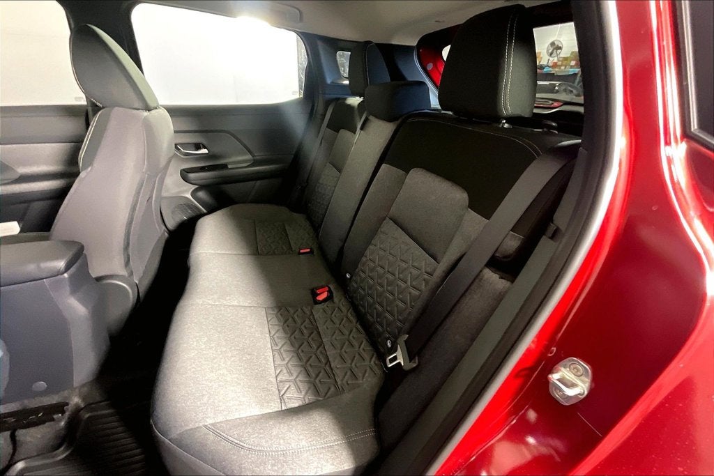 2027 Nissan Kicks SV