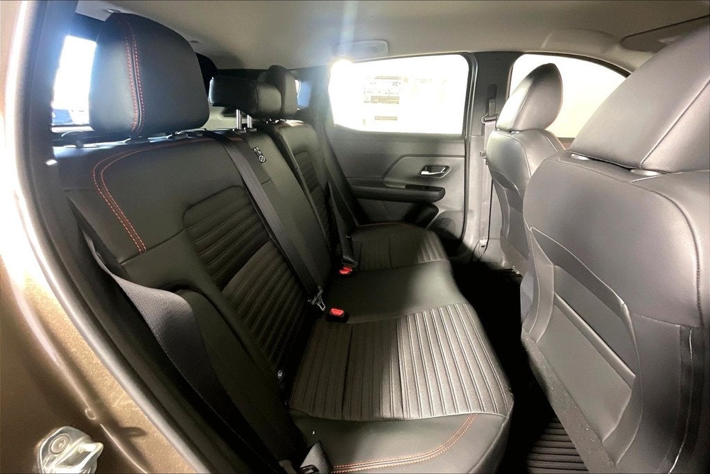 2027 Nissan Kicks SV