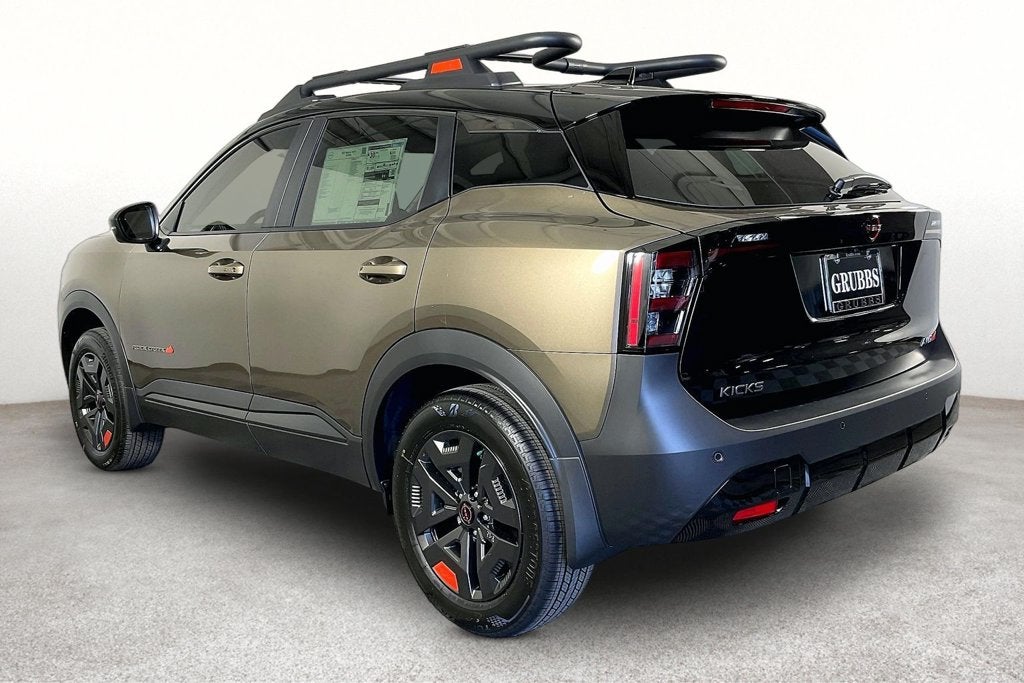 2027 Nissan Kicks SV
