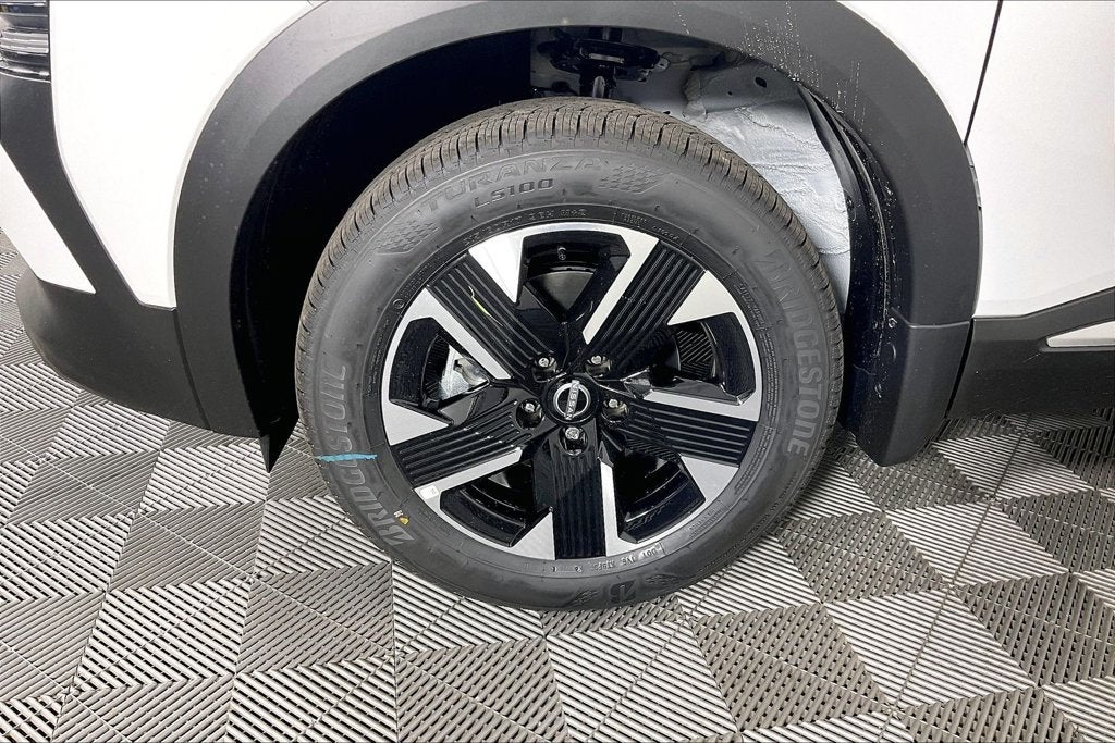 2027 Nissan Kicks SV