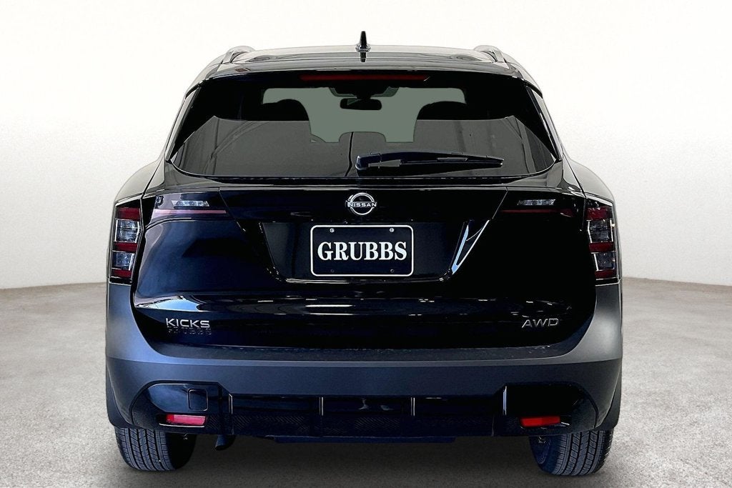 2027 Nissan Kicks SV